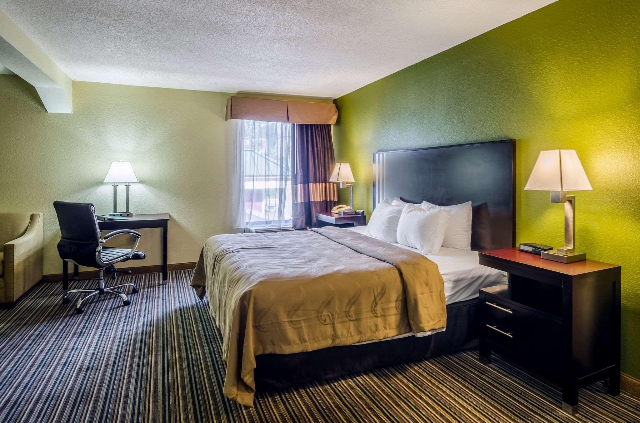 Spark By Hilton Wytheville East Main Street Exteriér fotografie