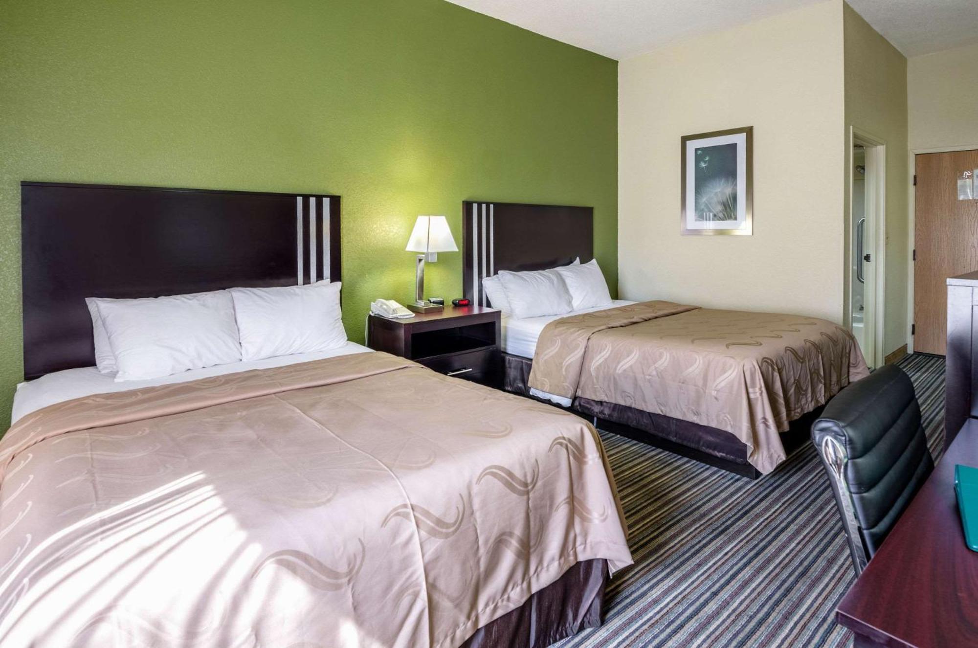 Spark By Hilton Wytheville East Main Street Exteriér fotografie