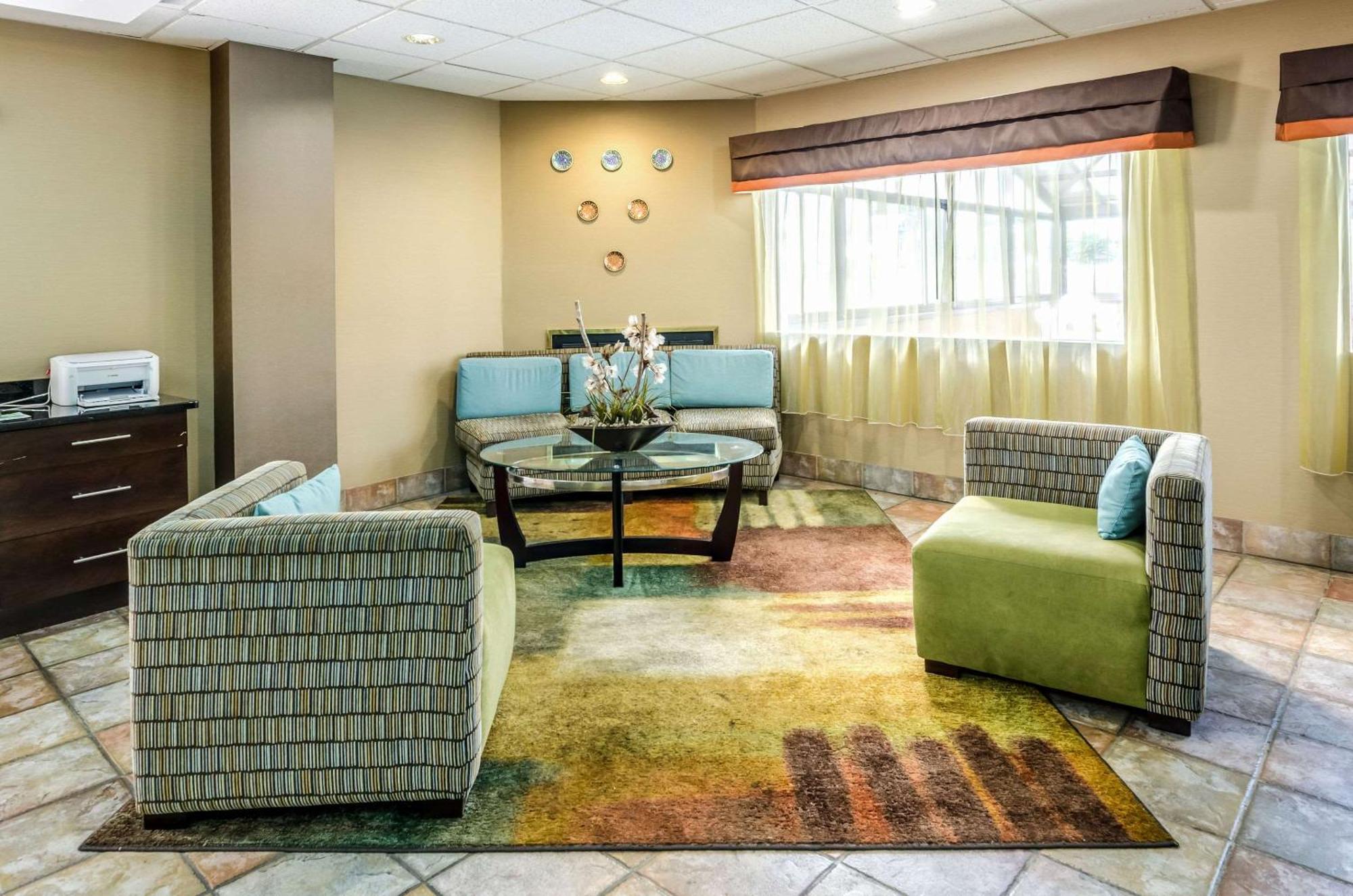 Spark By Hilton Wytheville East Main Street Exteriér fotografie