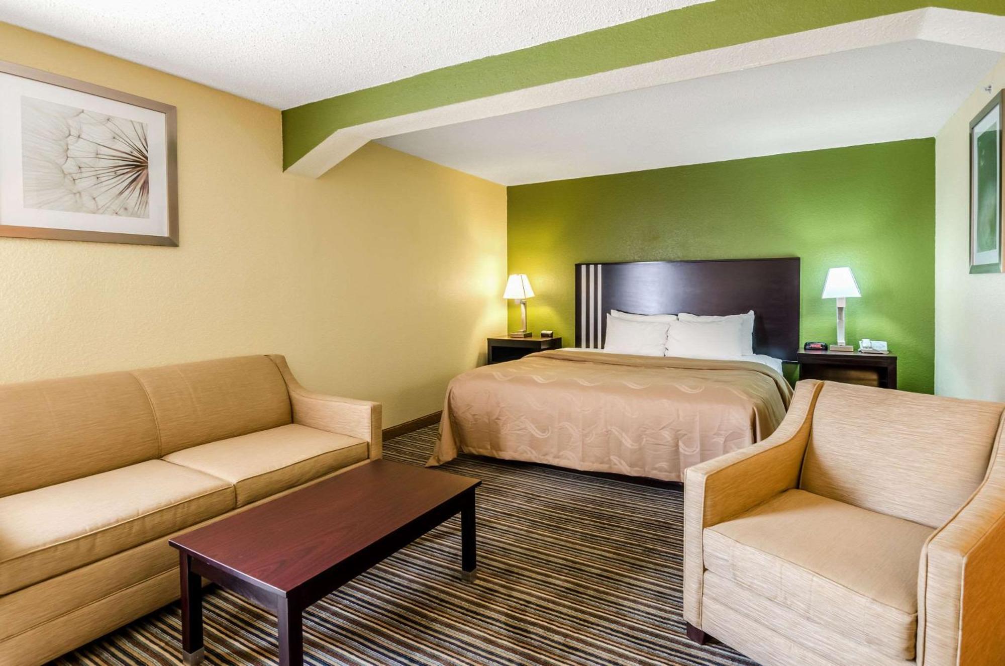 Spark By Hilton Wytheville East Main Street Exteriér fotografie