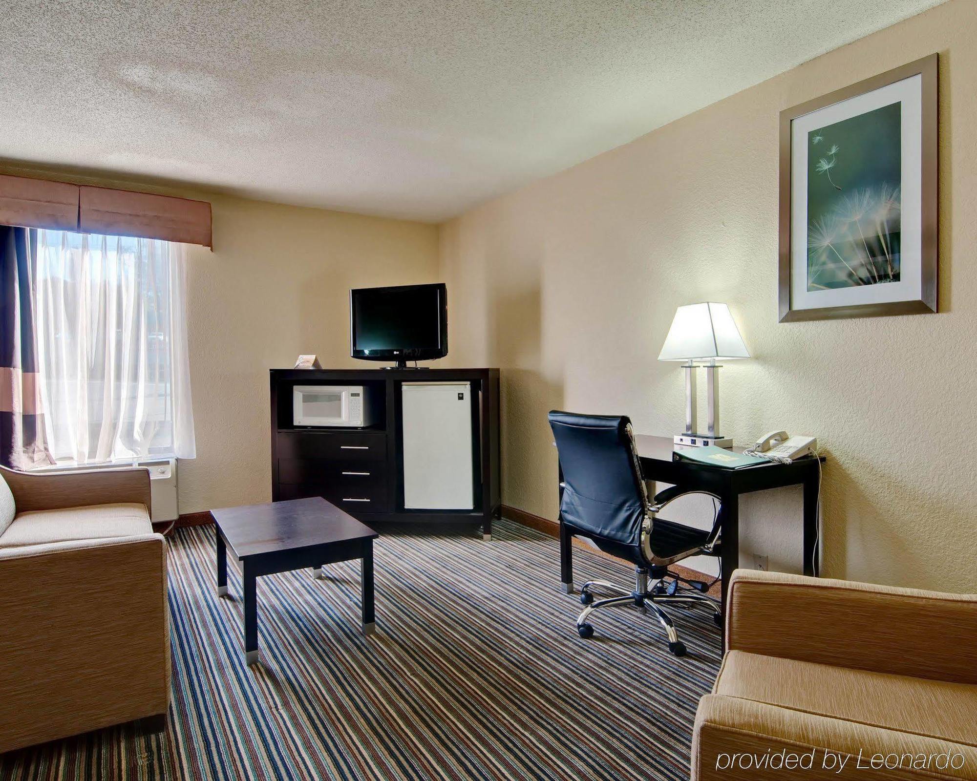 Spark By Hilton Wytheville East Main Street Exteriér fotografie