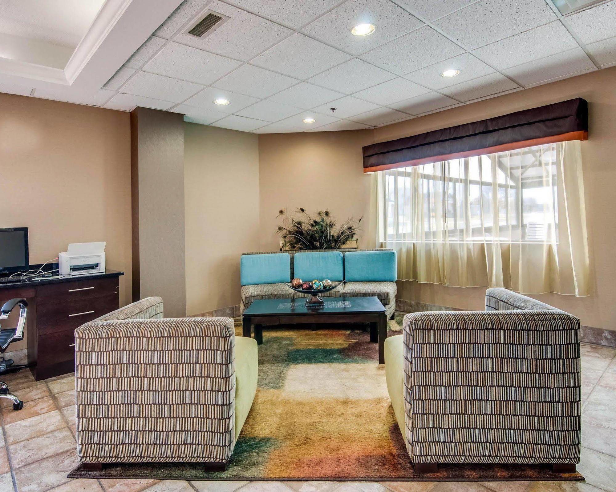 Spark By Hilton Wytheville East Main Street Exteriér fotografie